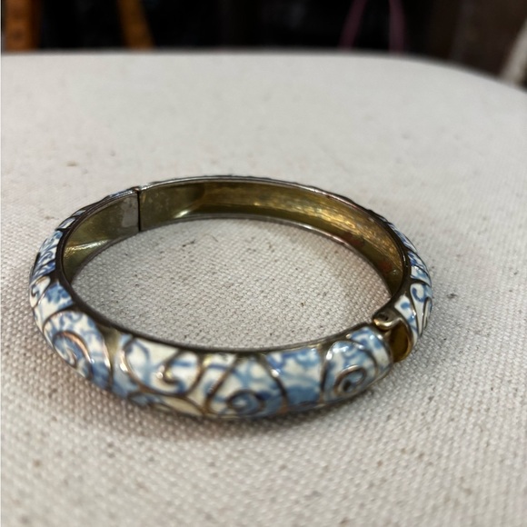 Beautiful Blue, Grey, silver and Gold bangle bracelet - Picture 6 of 8